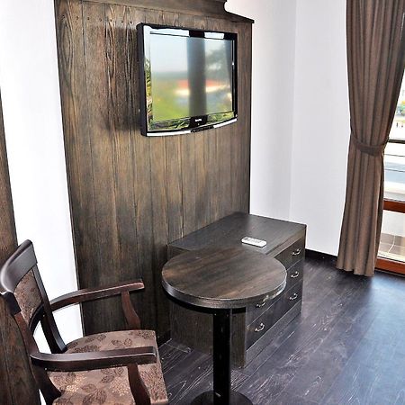 Kaleto Hotel Lom Eksteriør billede