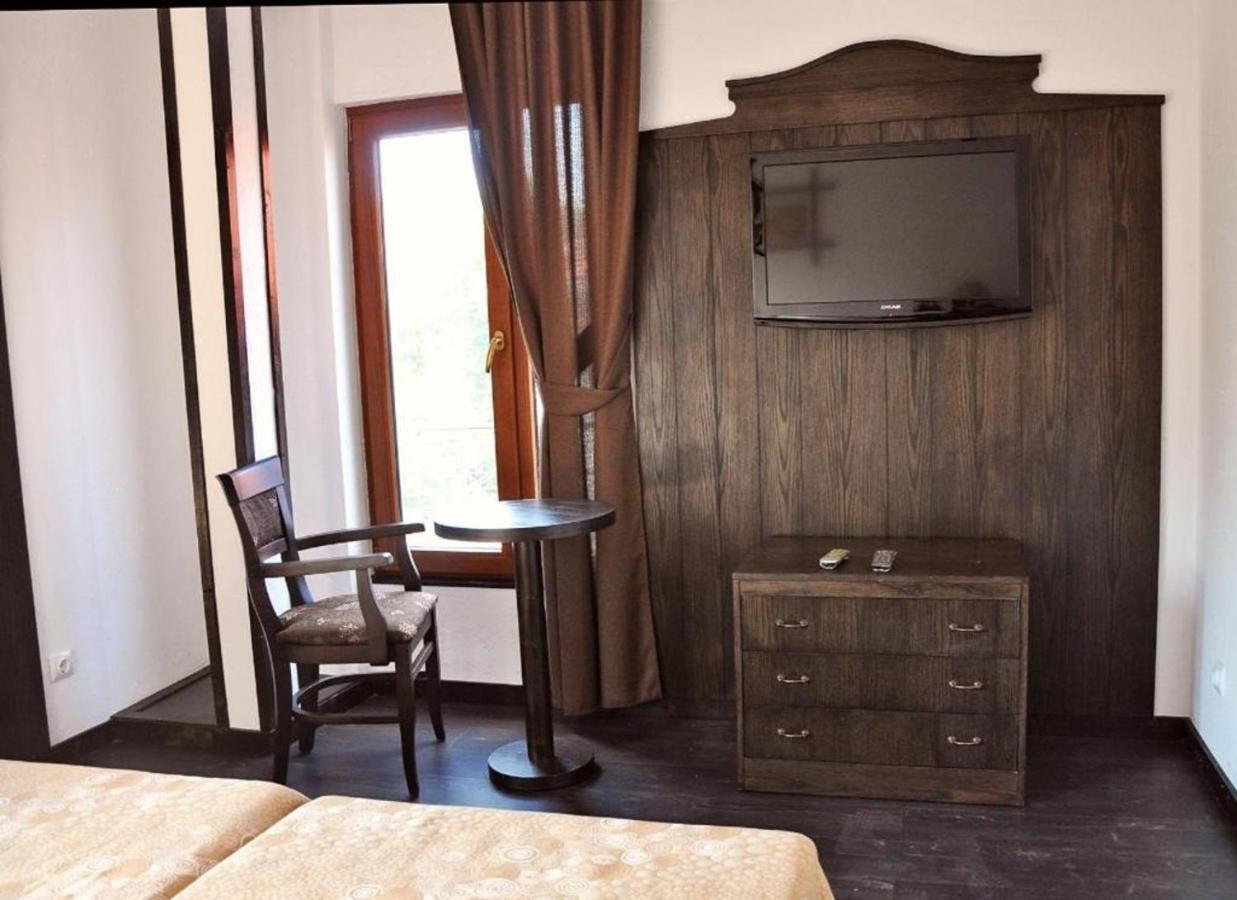 Kaleto Hotel Lom Eksteriør billede